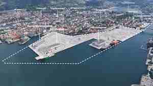 dronefoto med piler som viser de ulike områdene på Dokken